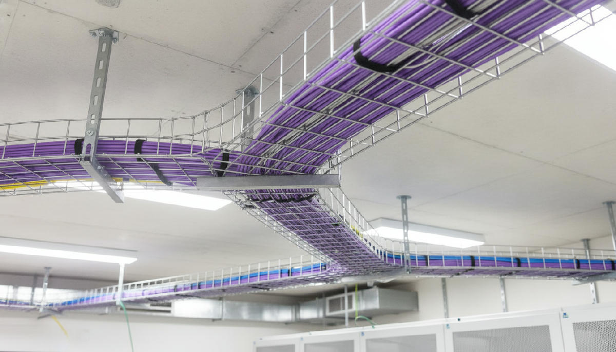 Como escolher o fornecedor ideal de eletrocalha aramada inox com suporte técnico garantido